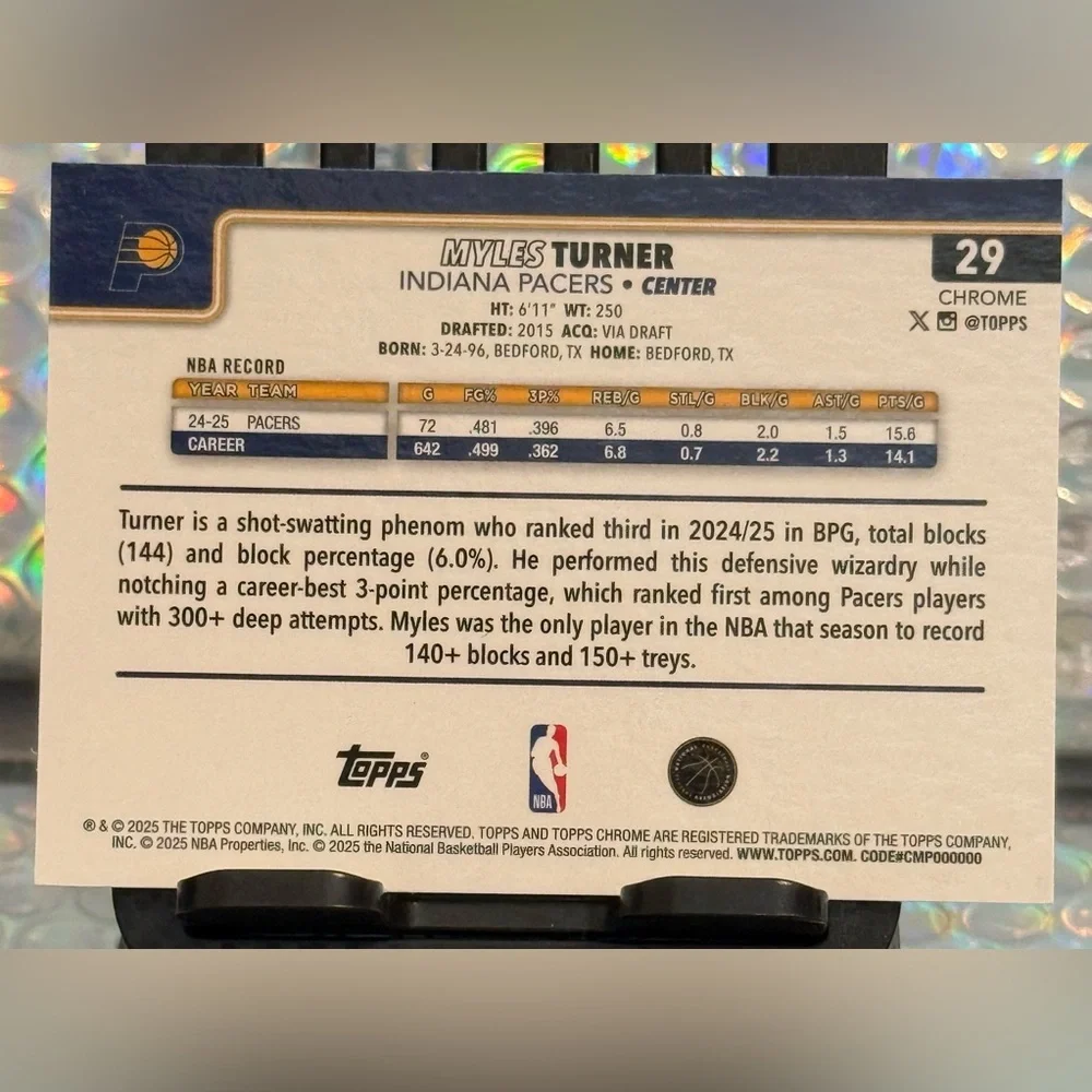 2025-26 Topps Chrome - Myles Turner #29 - Picture 4 of 4